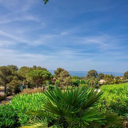 Maison Du Hameau Cap Esterel בית נופש *